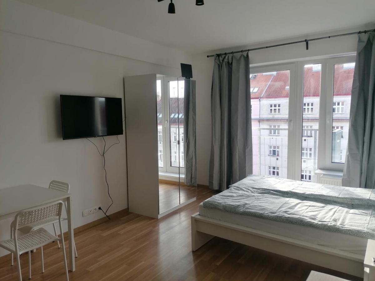 Brand New Studio Apartment #71 With Free Secure Parking In The Center Prag Exteriör bild